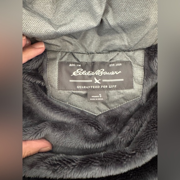 Eddie Bauer Down Filled Parka Detachable Fur Hood Quilted Winter Small *Read - Picture 10 of 13